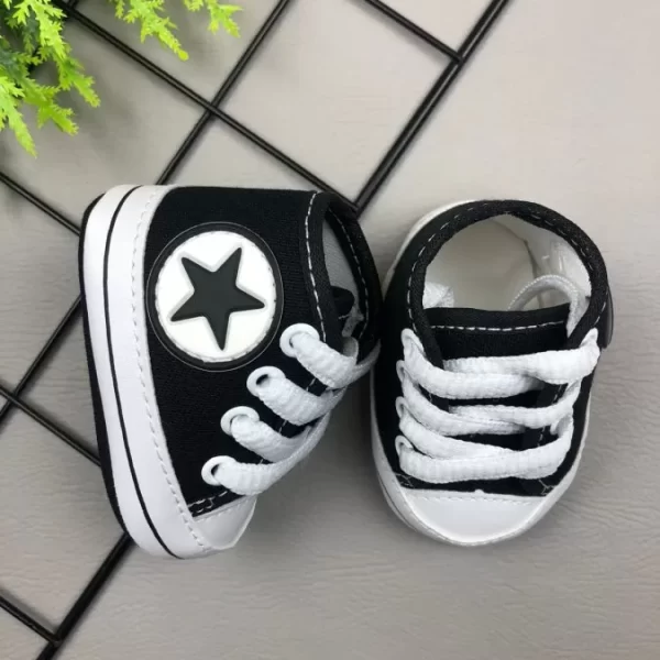 Tênis para Bebê Cano Alto com Estrela Preto