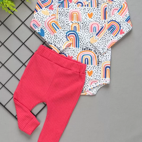 Conjunto Canelado para Bebê Arco Irís Estampado