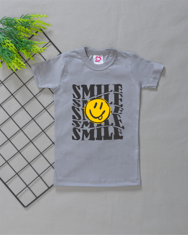 Camiseta Curta Infantil Tradicional Smile Cinza