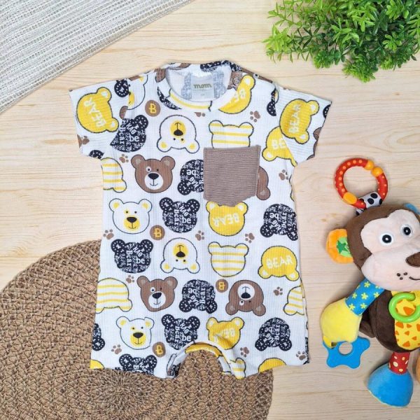 Macacão Curto Canelado – Urso Bolso Marrom