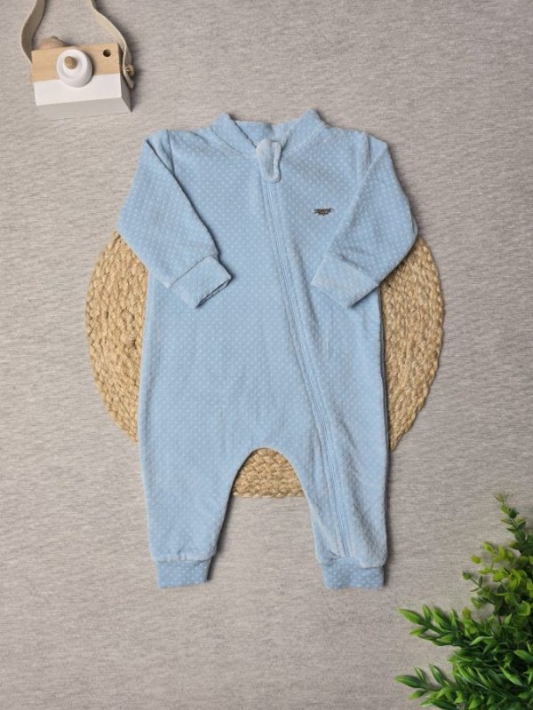 Macacão Longo  Plush Bebê  Azul Claro ( com detalhe Plaquinha)