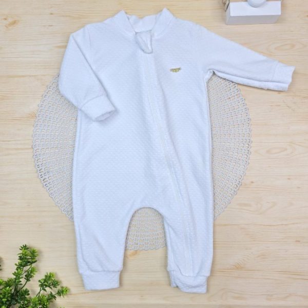 Macacão Longo Plush Bebê Branco (Com Detalhe Plaquinha )