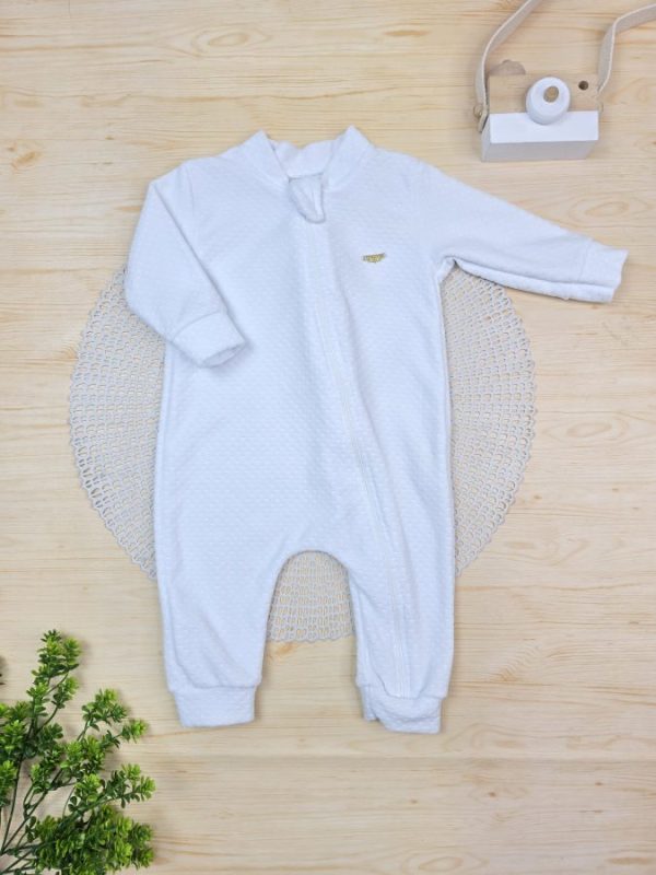Macacão Longo Plush Bebê Branco (Com Detalhe Plaquinha )