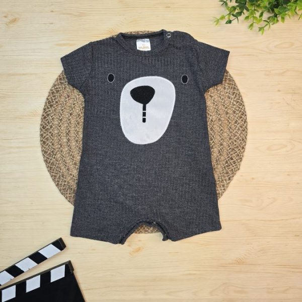 Macacão Curto Canelado Chumbo - Bordado Urso