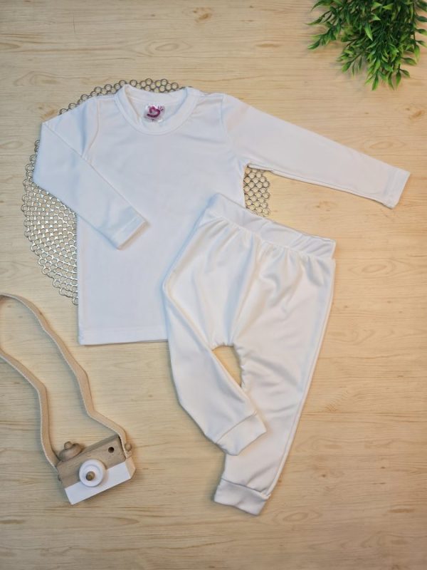 Conjunto Infantil Térmico Off White PRÉ -VENDA A PARTIR 25/07