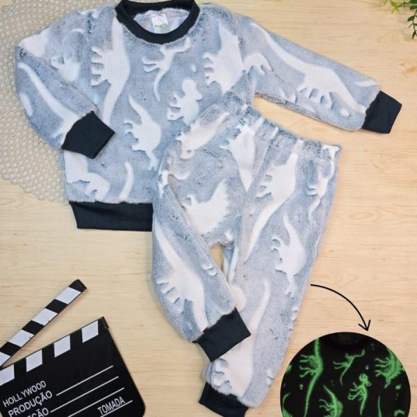 Conjunto Fleece Pijama Dinossauro – Brilha No Escuro