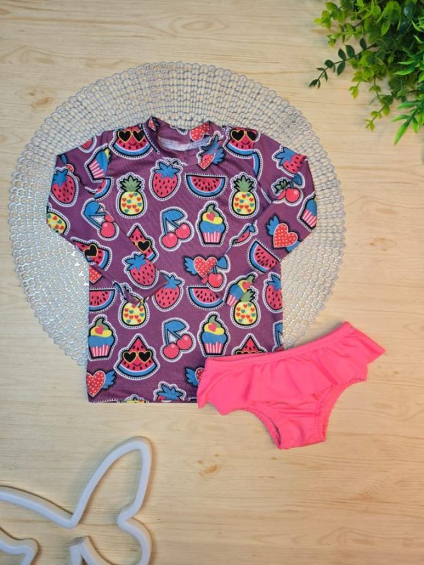 Conjunto Moda Praia Camiseta Longa com Calcinha - Verão