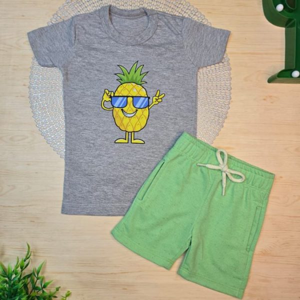 Conjunto Infantil Camiseta e Bermuda Moletinho - Abacaxi