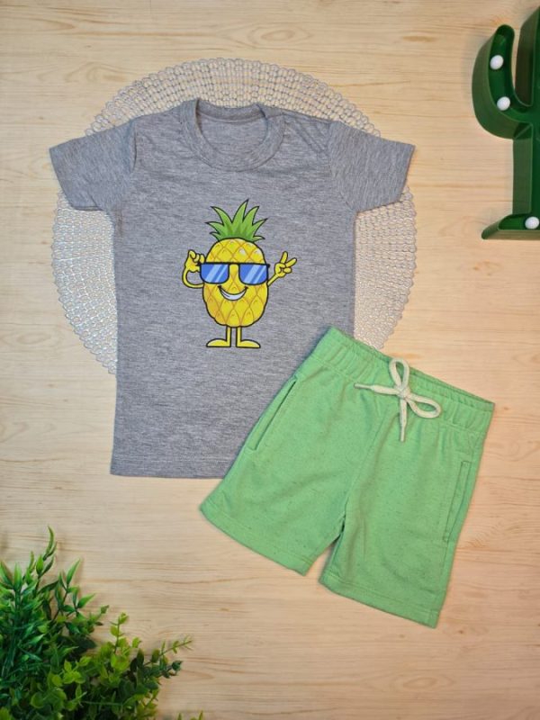 Conjunto Infantil Camiseta e Bermuda Moletinho - Abacaxi
