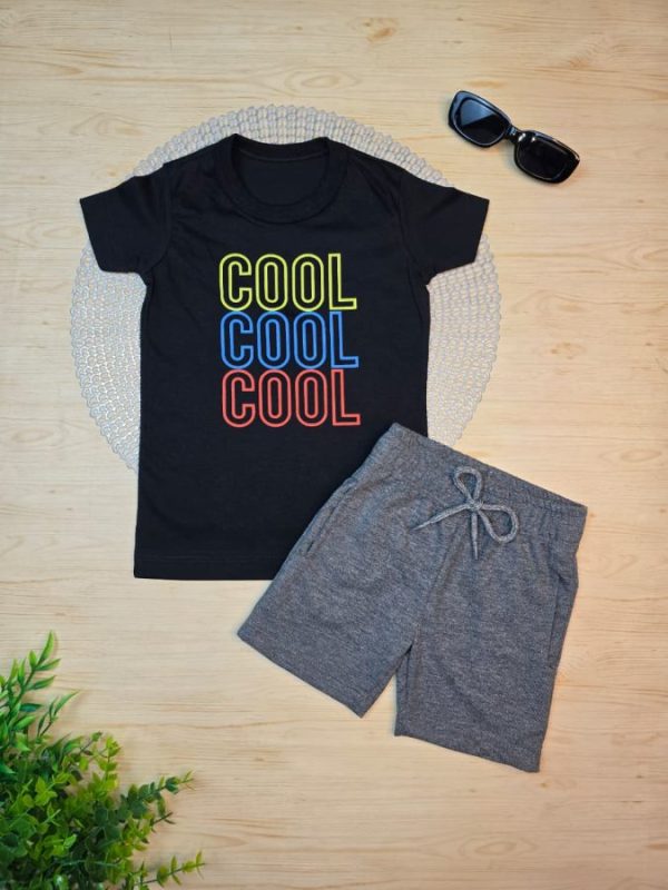 Conjunto Infantil Camiseta e Bermuda Moletinho- Cool