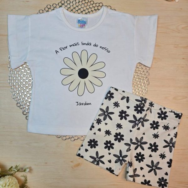 Conjunto Infantil de Menina Blusa e Shorts Ciclista  - Florzinhas Preto