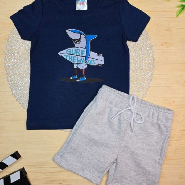 Conjunto Infantil Camiseta e Bermuda Moletinho- Tubarão