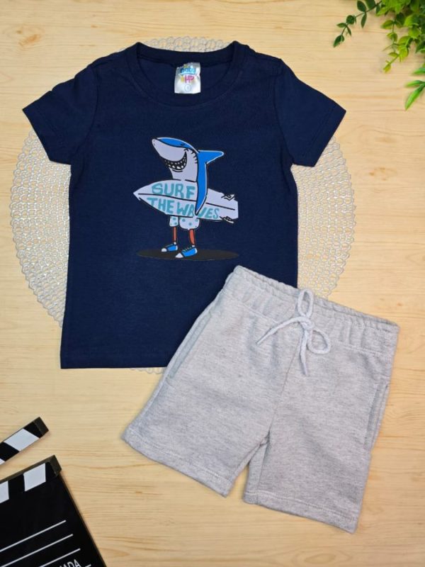 Conjunto Infantil Camiseta e Bermuda Moletinho- Tubarão