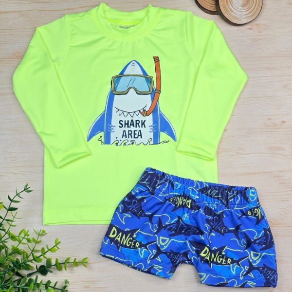 Conjunto Infantil de Menino Proteção UV 50+ Praia e Piscina Tubarão