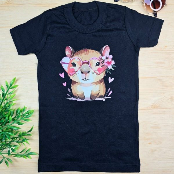 Camiseta Infantil de Menina  feita em 100% Algodão-Preta Capivara