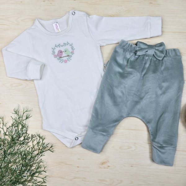 Conjunto Body Algodão Premium Bordado e Calça Plush – Passarinhos