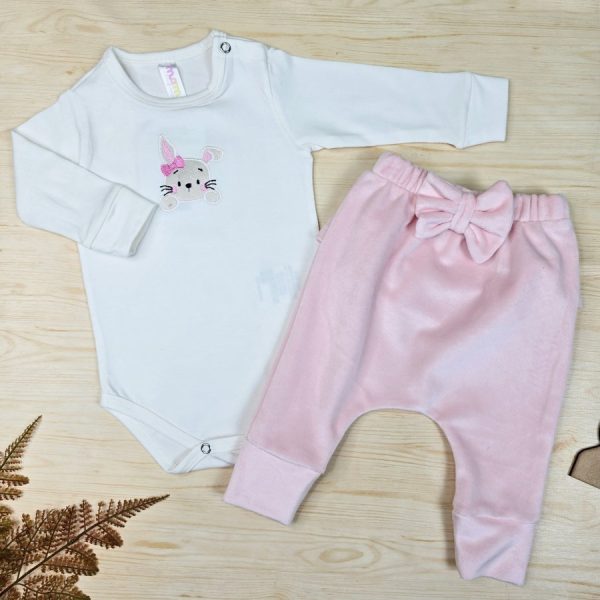 Conjunto Body Algodão Premium Bordado e Calça Plush – Coelhinha